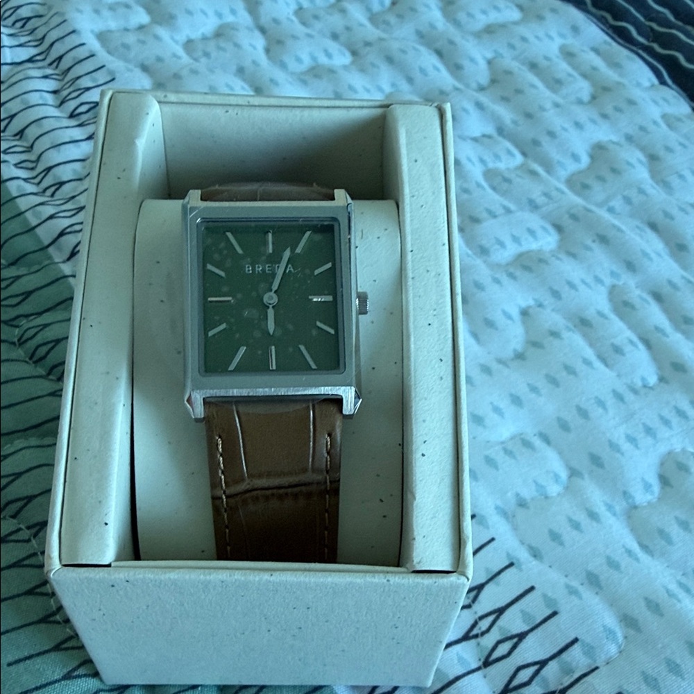 Breda Men's Green Dial Brown Strap Watch. New scratch resistance plastic